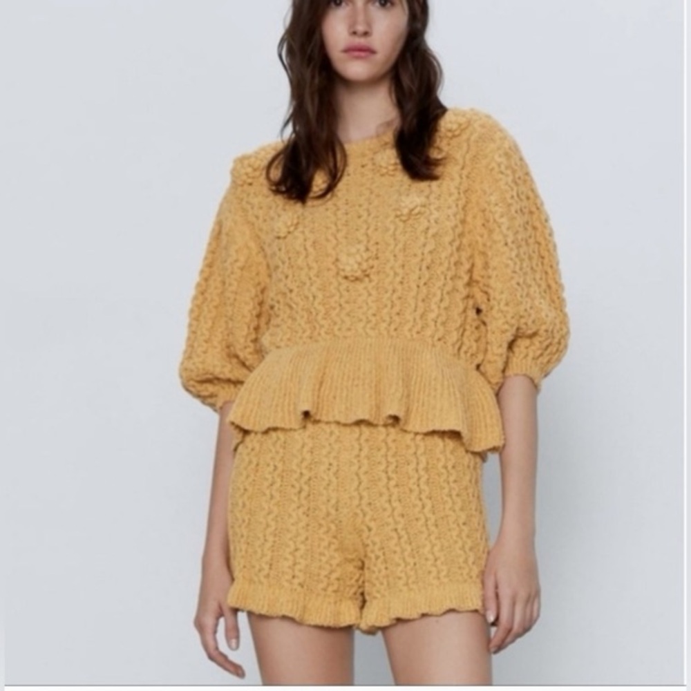 Zara Yellow Knit Textured Sweater Size Large NWT